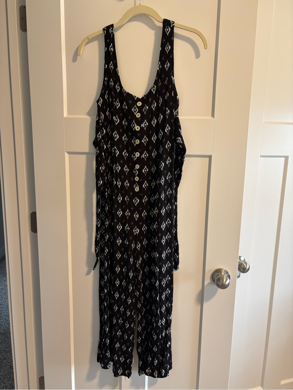 Silence + Noise Black Patterned Sleeveless Jumpsuit